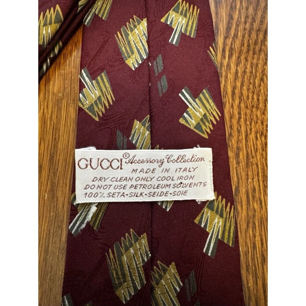 Gucci vintage necktie